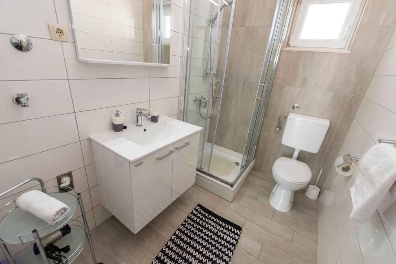 Apartment Nensi Primošten Kültér fotó