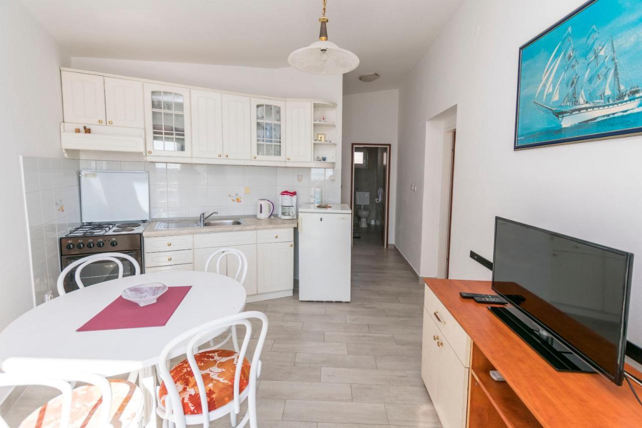 Apartment Nensi Primošten Kültér fotó